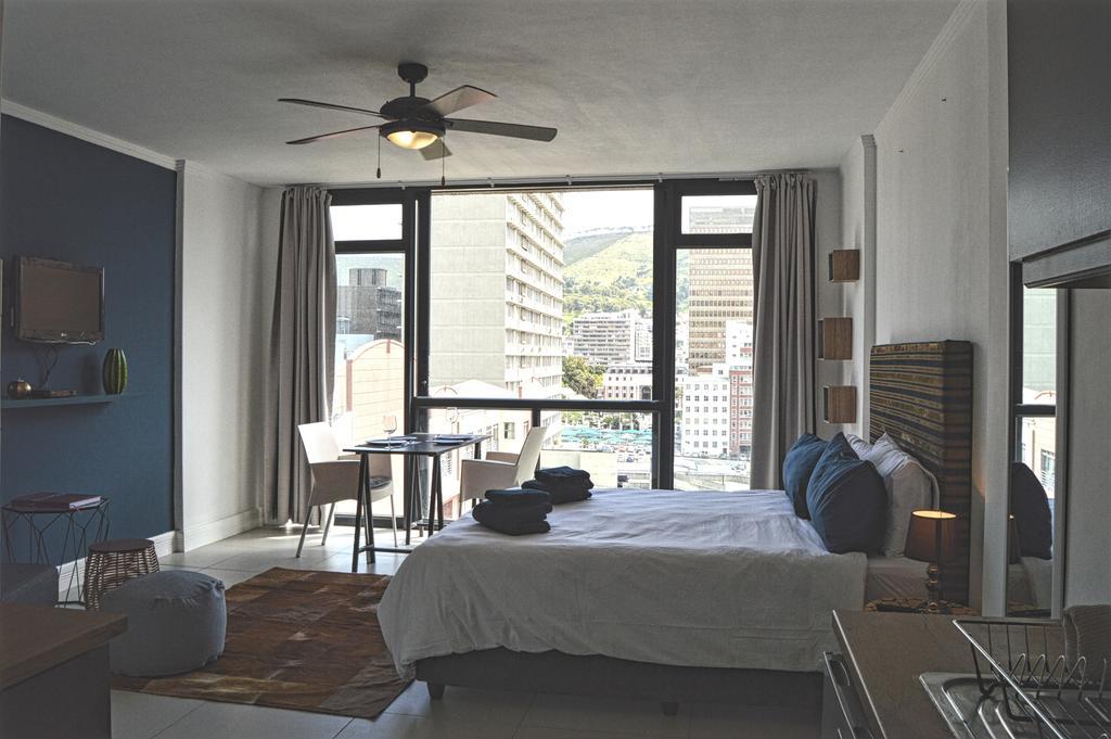 เออร์เบิน โอเอซิส แอท เดอะ โฟร์ซีซั่น Apartment เคปทาวน์ ภายนอก รูปภาพ