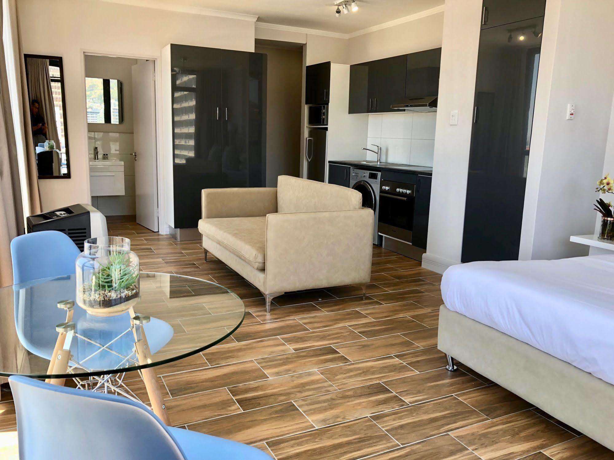 เออร์เบิน โอเอซิส แอท เดอะ โฟร์ซีซั่น Apartment เคปทาวน์ ภายนอก รูปภาพ