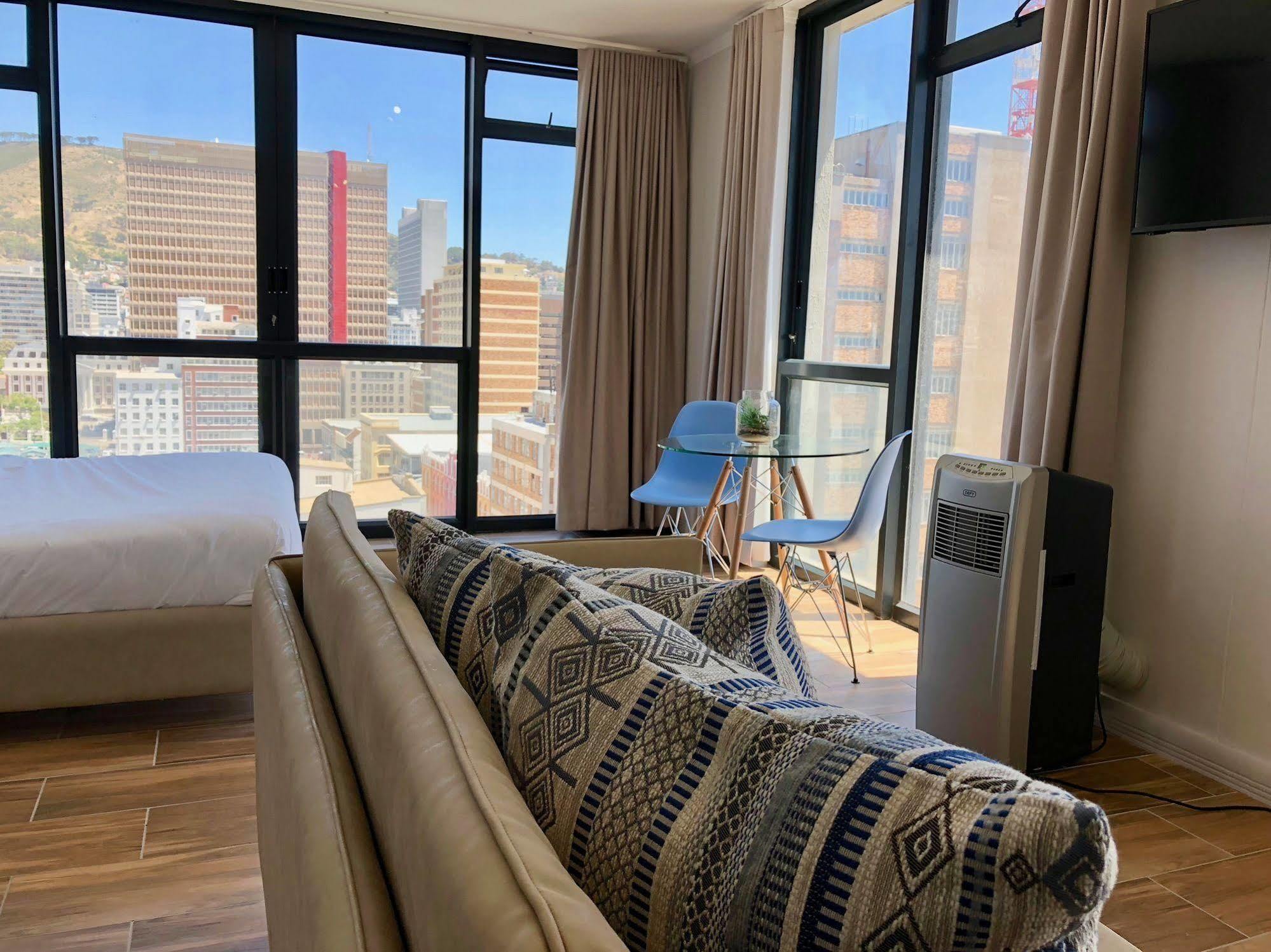 เออร์เบิน โอเอซิส แอท เดอะ โฟร์ซีซั่น Apartment เคปทาวน์ ภายนอก รูปภาพ